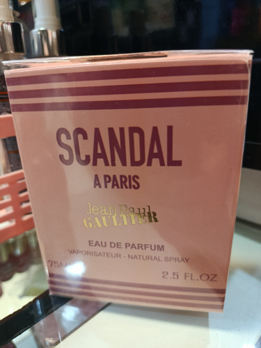 ادکلن زنانه اسکندل SCANDAL حجم 75 میلی لیتر برند آروما رکس